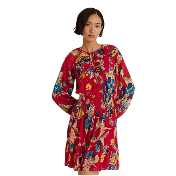 Ralph Lauren Dresses & Skirts - Lauren Ralph Lauren
Floral Crinkle Georgette Long-Sleeve Dress